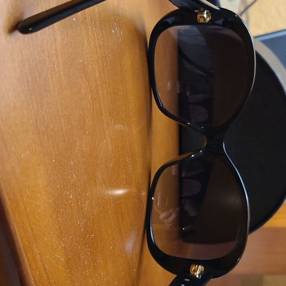 Prada Oversized Black Sunglasses - Picture 8 of 11